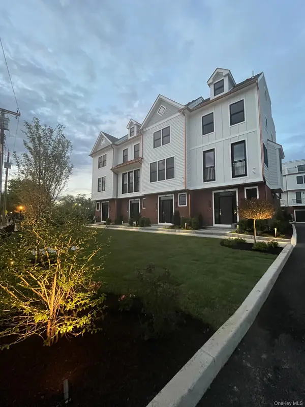 30 Andrews LN, Sleepy Hollow, NY 10591