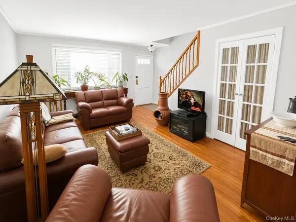 12-14 Bell BLVD #109, Bayside, NY 11360