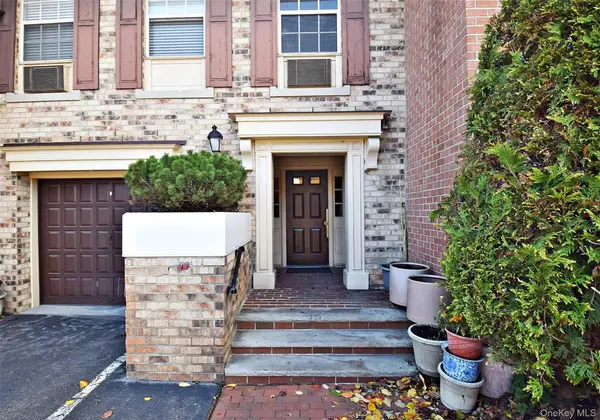 12-32 Diane PL #204 L, Bayside, NY 11360