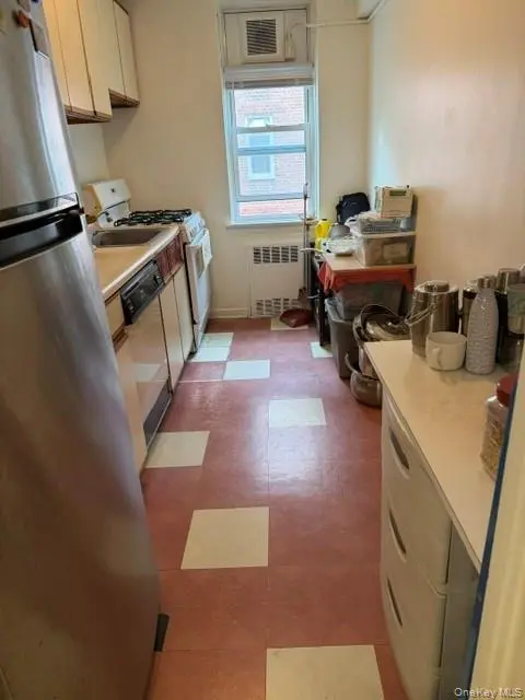 144-45 Sanford Ave #3F, Flushing, NY 11355