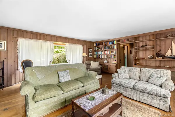 516 N Lake BLVD, Mahopac, NY 10541