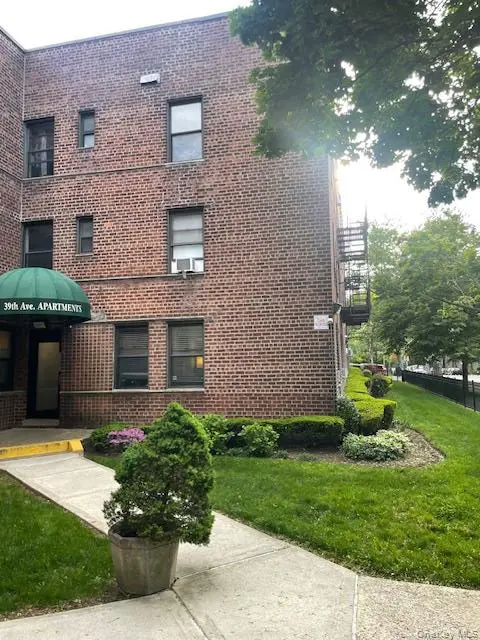 5214 39th AVE #1D, Woodside, NY 11377