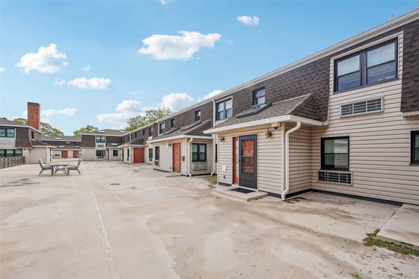 1331 Broadway #P 10/11, Hewlett, NY 11557