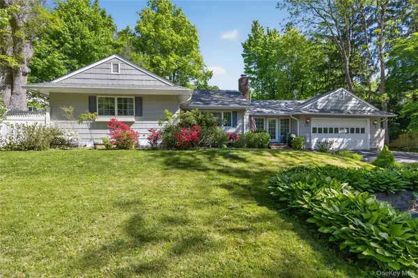 247 Buckram RD, Locust Valley, NY 11560