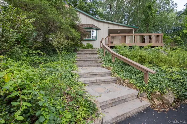 56 Bluff AVE, Greenwood Lake, NY 10925