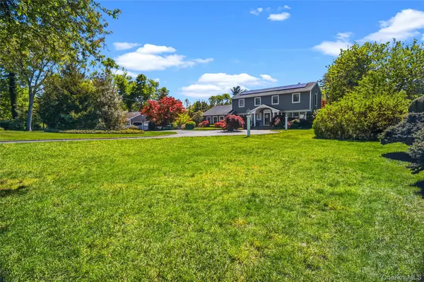 199 Split Rock RD, Syosset, NY 11791