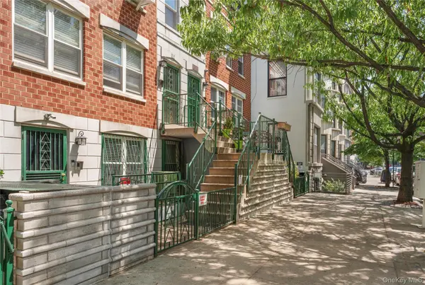 115 W 117th ST, New York (manhattan), NY 10026