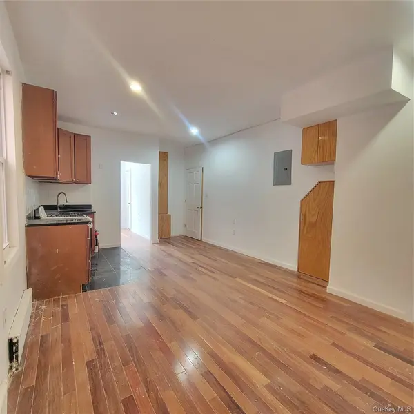 39-51 64th ST, Woodside, NY 11377