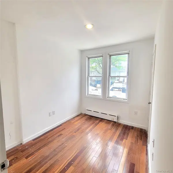 39-51 64th ST, Woodside, NY 11377