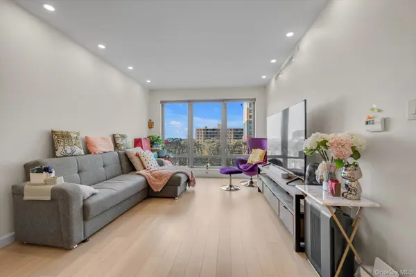 138-35 39th AVE #5L, Flushing, NY 11354