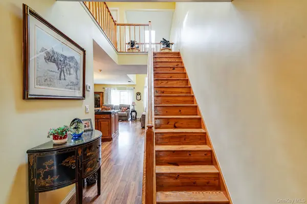 31 Quail CT, Manorville, NY 11949