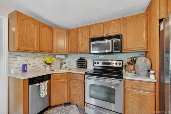 2596 Us Highway 9W, Cornwall, NY 12518