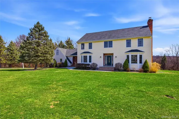 462 Ridge RD, Campbell Hall, NY 10916