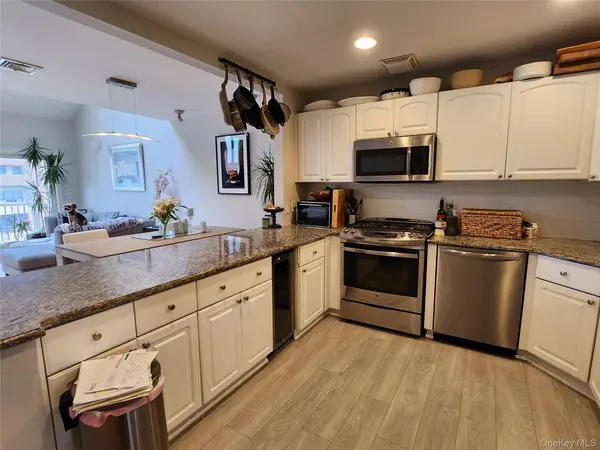 67 Pacific BLVD, Long Beach, NY 11561