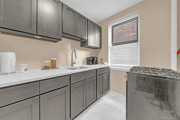 2830 Briggs AVE #4F, Bronx, NY 10458
