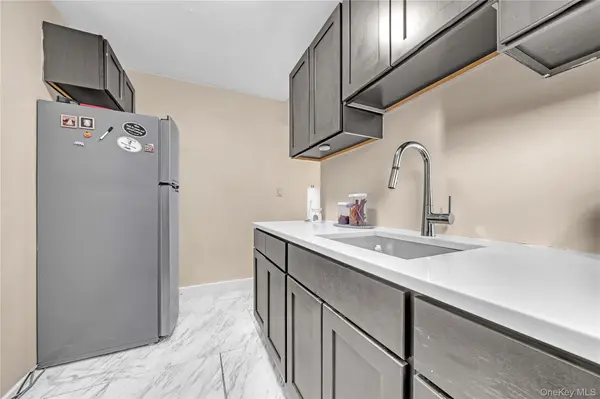 2830 Briggs AVE #4F, Bronx, NY 10458