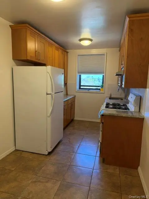 144-63 35th AVE #6F, Flushing, NY 11354