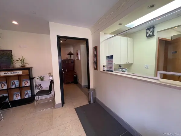 132-26 Avery AVE #1D, Flushing, NY 11355