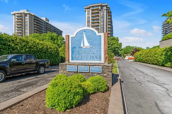 17-85 215 ST #1 L, Bayside, NY 11360