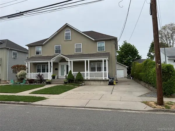 35 3rd AVE, Westbury, NY 11590