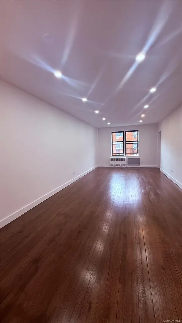 665 Thwaites PL #4N, Bronx, NY 10467