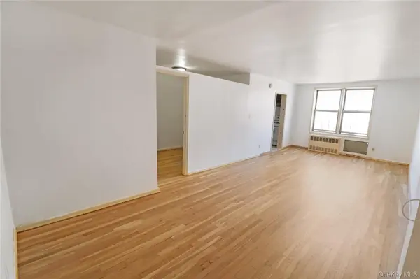 41-25 Kissena BLVD #5HH, Flushing, NY 11355