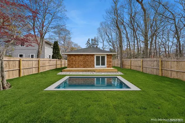 50 Squires AVE, East Quogue, NY 11942