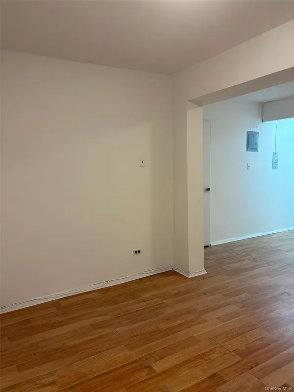 86-35 Queens Blvd #2G, Elmhurst, NY 11428