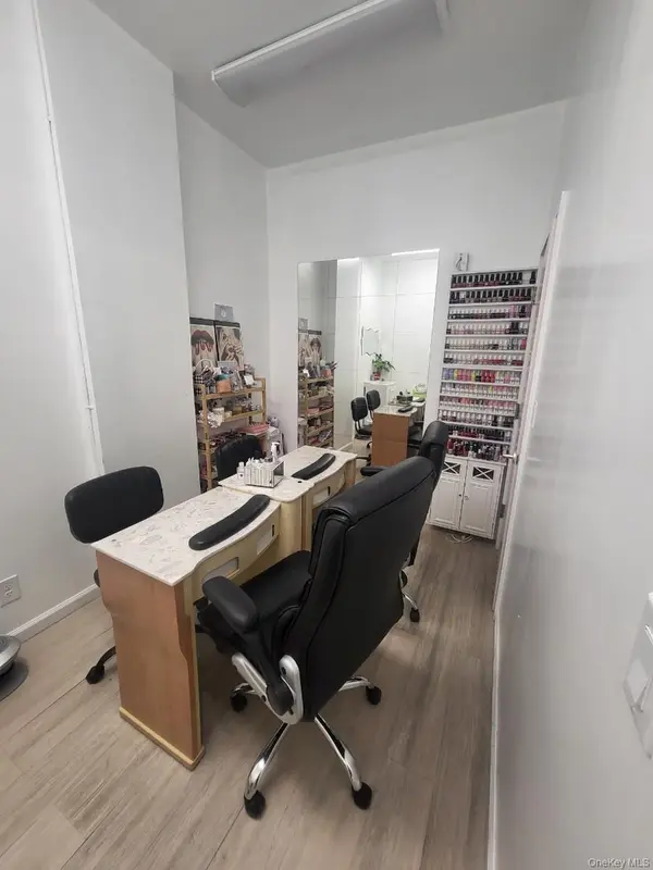 161-07 Northern BLVD, Flushing, NY 11358
