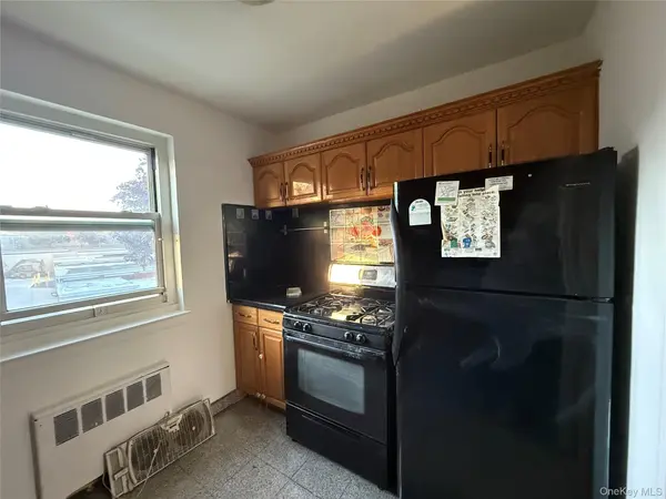 150-19 Jewel Ave #310B, Flushing, NY 11367