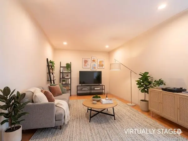 68-37 108th #5H, Forest Hills, NY 11375