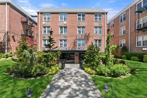 16 Main ST #2K, East Rockaway, NY 11518