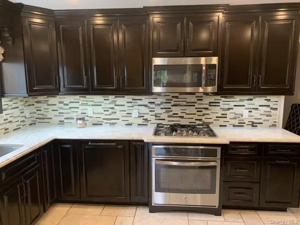 149-38 81st ST, Howard Beach, NY 11414