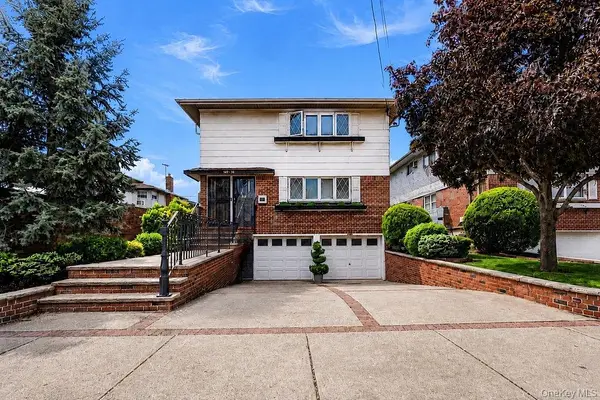 149-38 81st ST, Howard Beach, NY 11414