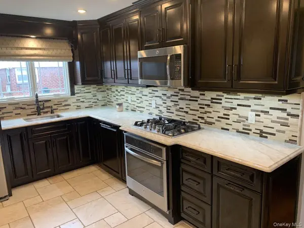 149-38 81st ST, Howard Beach, NY 11414