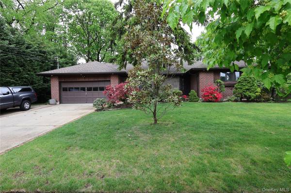 3401 Homestead AVE, Wantagh, NY 11793