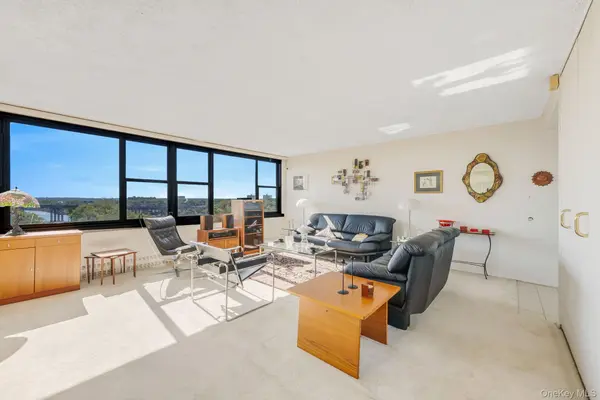 10-34 166 ST #9C, Beechhurst, NY 11357