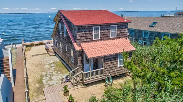 29 E Bayview AVE, Ocean Bay Park, NY 11770