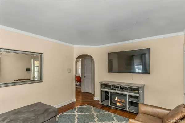 1395 Exeter ST, North Baldwin, NY 11510