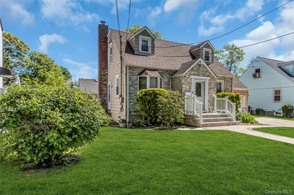 1395 Exeter ST, North Baldwin, NY 11510