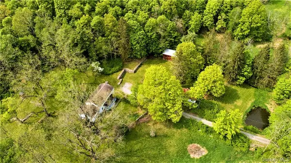 303 Hicks Hill RD, Stanfordville, NY 12582