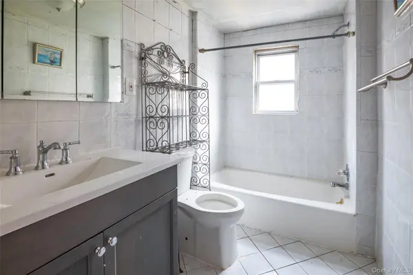 13360 244th ST, Rosedale, NY 11422