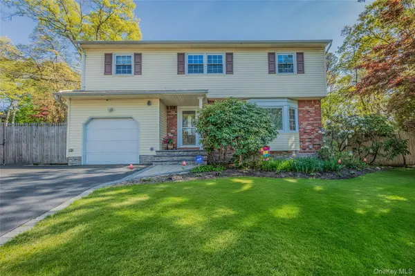 4220 Express DR, Ronkonkoma, NY 11779