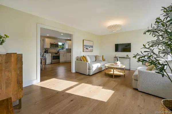 820 Gabriella CT, Mattituck, NY 11952