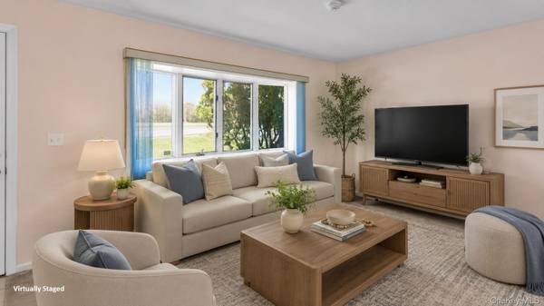 55 William Floyd Pkwy, Shirley, NY 11967