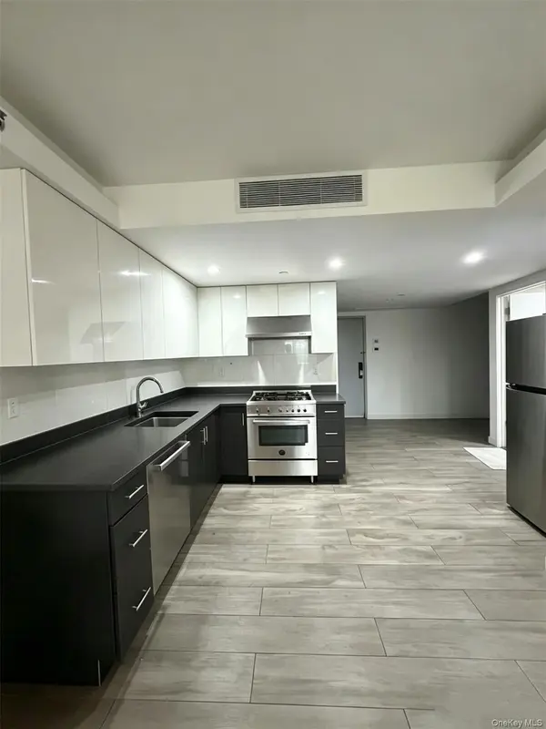 15815 Union TPKE #4C, Fresh Meadows, NY 11366