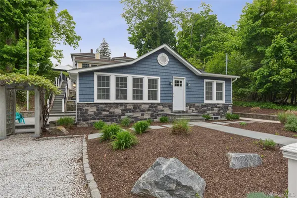 760-762 Old Dock RD, Kings Park, NY 11754