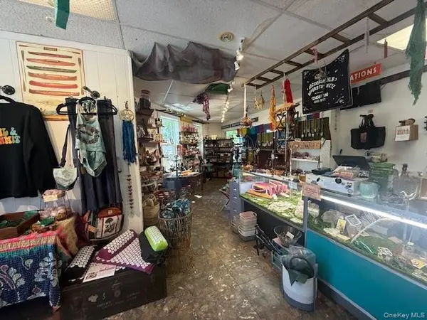 9 Main ST, Warwick, NY 10990