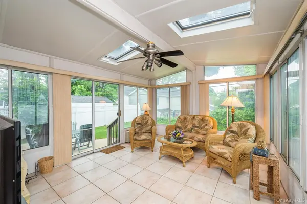 361 Spruce LN, East Meadow, NY 11554