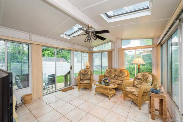 361 Spruce LN, East Meadow, NY 11554